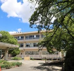 山之上小学校 / ( 周辺 )